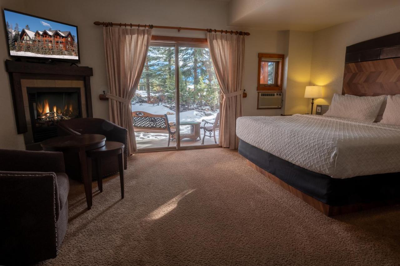 A Bear And Bison Country Inn Canmore Exterior foto